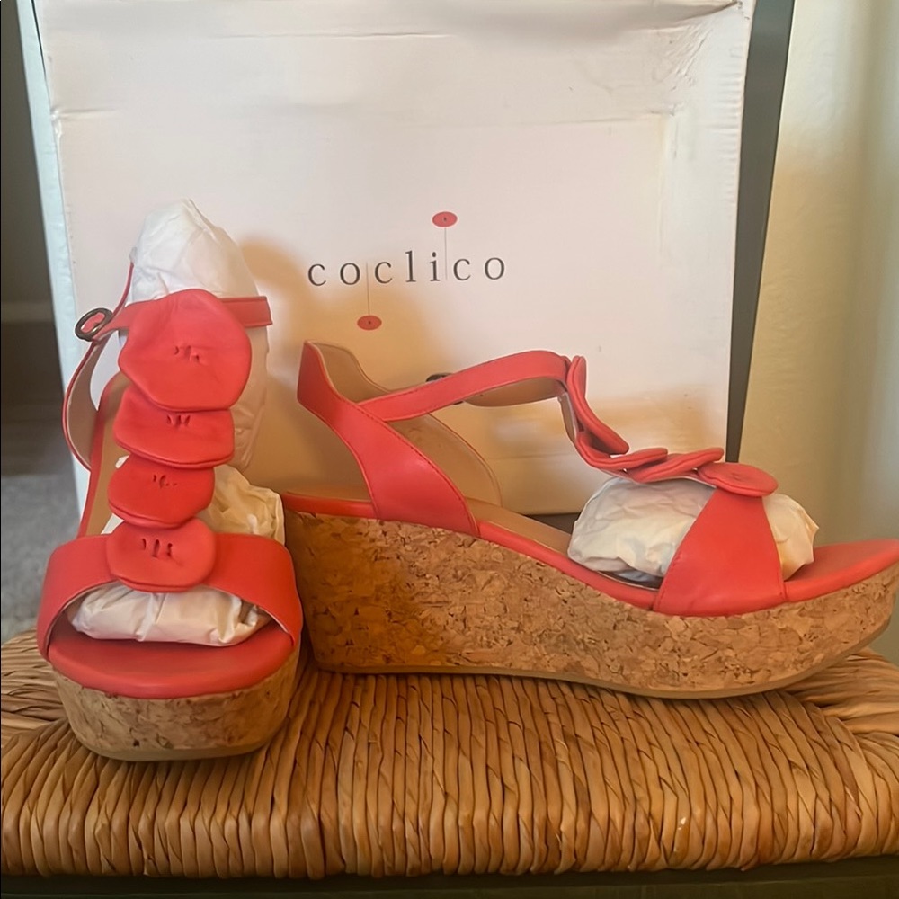 Coclico Sz 38 ‘8’ Women's Poppy Wedge Sandals. NIB Made in Spain. Heel 2-3/4”.